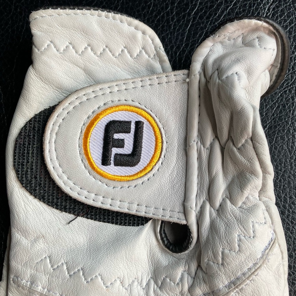 FootJoy StaSof Performance Leather Left Hand Golf Glove - Picture 5 of 10